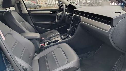 Volkswagen Passat 2021 - фото 18