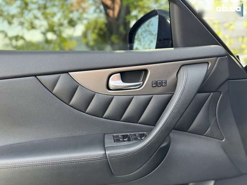 Infiniti QX70 2015 - фото 26