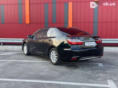 Toyota Camry 2017 - фото 7