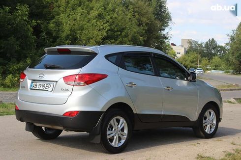 Hyundai ix35 2010 - фото 9