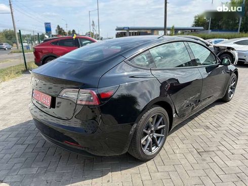Tesla Model 3 2022 - фото 7
