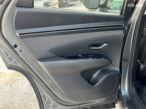 Hyundai Tucson 2023 серый - фото 21