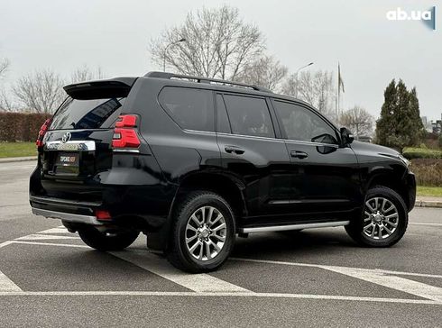 Toyota Land Cruiser Prado 2020 - фото 17