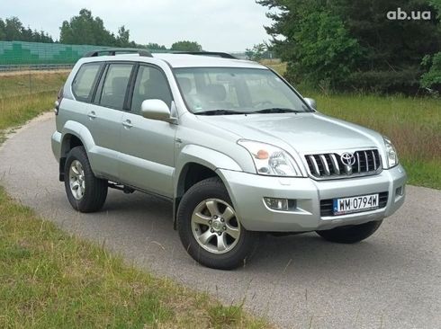 Toyota Land Cruiser 2007 серебристый - фото 3