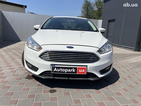 Ford Focus 2017 белый - фото 11