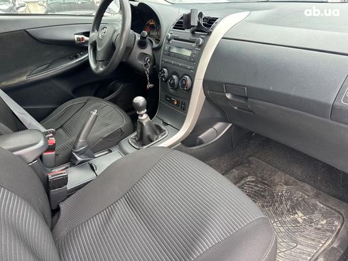 Toyota Corolla 2009 серый - фото 14