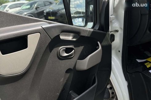 Opel Movano 2017 - фото 13