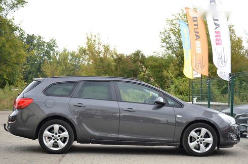 Opel Astra 2011 - фото 25