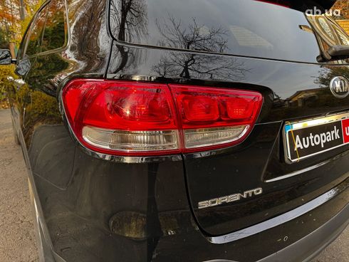 Kia Sorento 2017 черный - фото 8