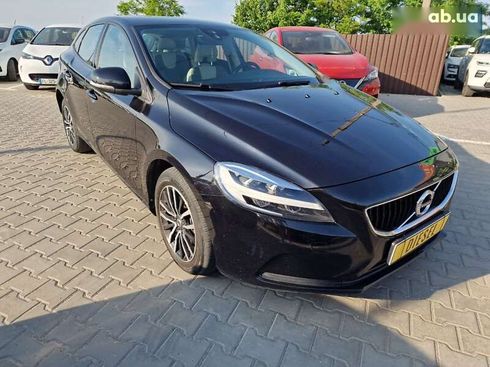 Volvo V40 2018 - фото 5