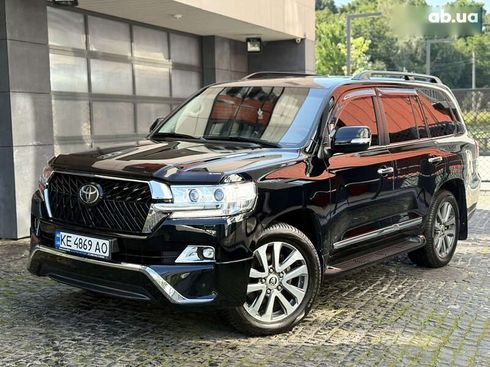 Toyota Land Cruiser 2017 - фото 10