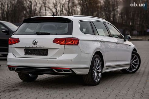 Volkswagen Passat 2020 - фото 25