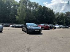 Продаж вживаних Tesla Model 3 в Київській області - купити на Автобазарі