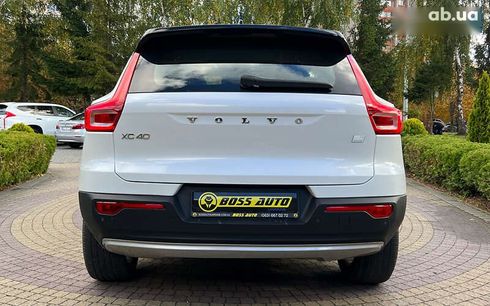 Volvo XC40 2022 - фото 6