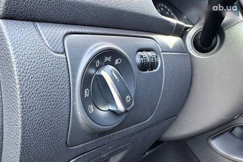 Volkswagen Golf 2004 - фото 17