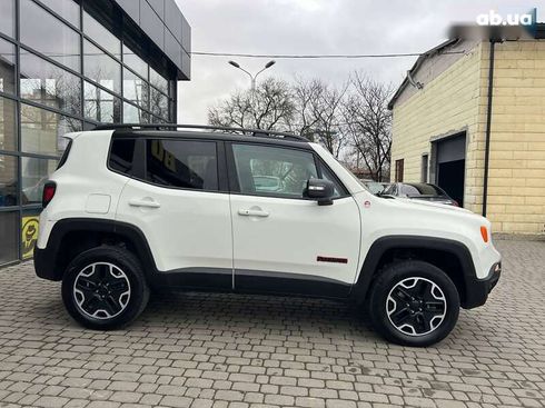 Jeep Renegade 2016 - фото 7