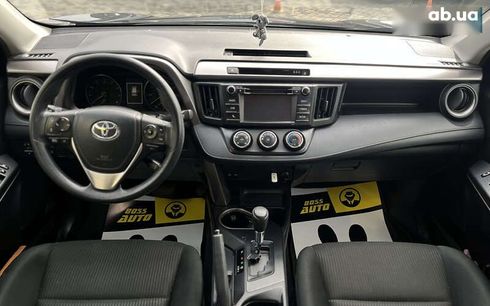Toyota RAV4 2018 - фото 11