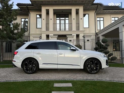 Audi Q7 2025 - фото 17