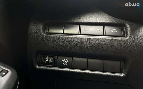 Nissan Juke 2022 - фото 11