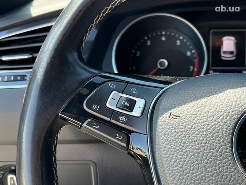 Volkswagen Tiguan 2020 серый - фото 19