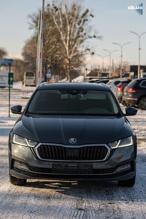 Skoda Octavia 2021 - фото 16