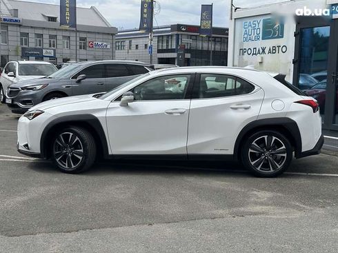 Lexus UX 2019 - фото 7