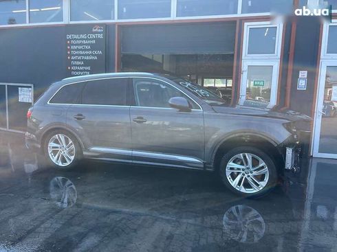 Audi Q7 2020 - фото 2