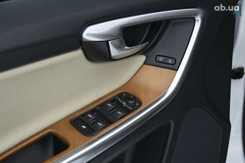 Volvo XC60 2017 - фото 19