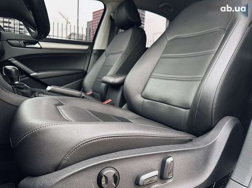 Volkswagen Passat 2020 - фото 20