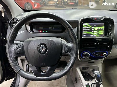 Renault Zoe 2016 - фото 18