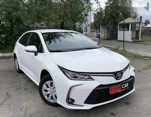 Toyota Corolla 2020 - фото 10