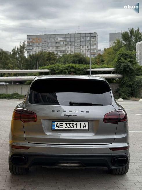 Porsche Cayenne 2015 - фото 16