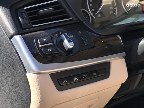 BMW 5 серия 2015 черный - фото 33