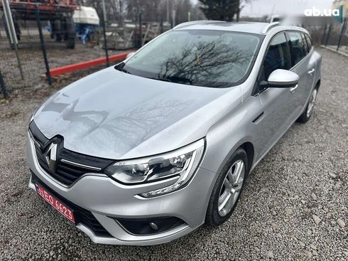 Renault Megane 2016 - фото 17