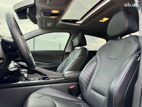 Hyundai Elantra 2022 - фото 19