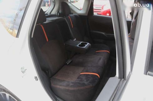 Nissan Versa 2017 - фото 10