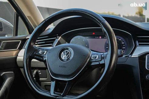 Volkswagen Passat 2016 - фото 16