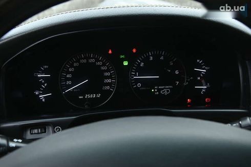 Lexus LX 2007 - фото 24