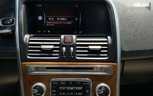 Volvo XC60 2017 - фото 18
