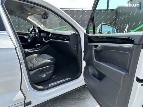 Volkswagen Touareg 2018 - фото 26