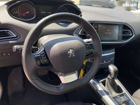 Peugeot 308 2015 - фото 13