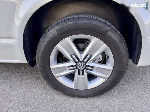 Volkswagen Multivan 2020 - фото 21