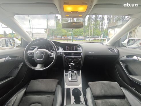 Audi A5 2011 белый - фото 15