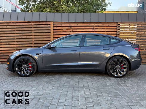 Tesla Model 3 2022 - фото 4