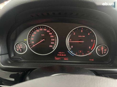 BMW 5 серия 2017 - фото 29