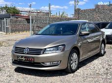 Продажа б/у Volkswagen Passat 2014 года в Одессе - купить на Автобазаре