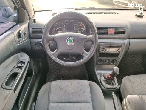 Skoda Octavia 2008 бежевый - фото 15