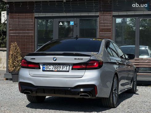 BMW 5 серия 2017 - фото 8