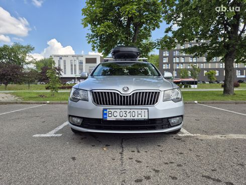Skoda Superb 2014 серебристый - фото 10