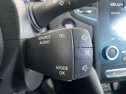 Renault Megane 2017 - фото 14